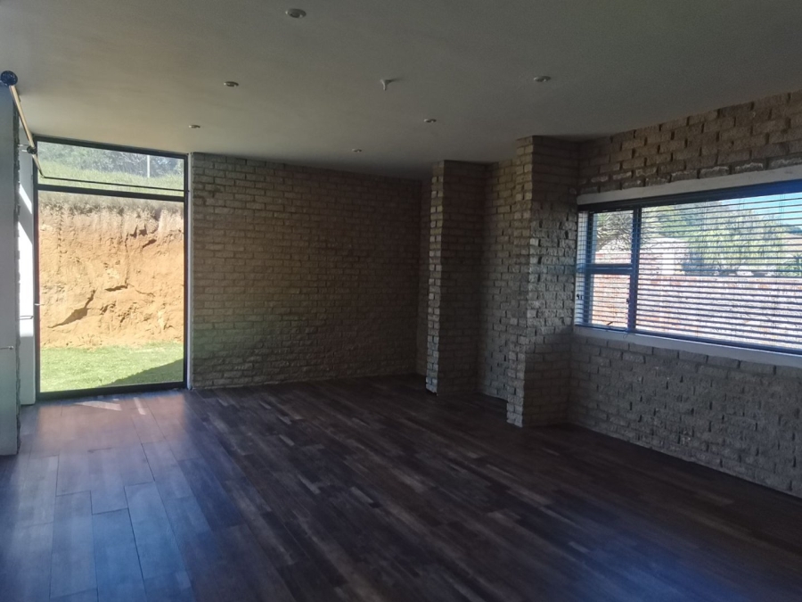 5 Bedroom Property for Sale in Royalston Residential Estate and Wildlife Reserve Eastern Cape